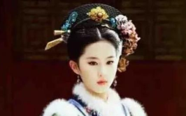 翠花在娱乐圈里吃瓜,揭秘明星幕后故事