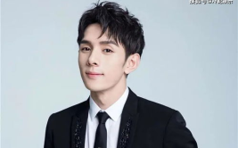 娱乐吃瓜酱李佳琦,从娱乐吃瓜酱到带货一哥的蜕变之路